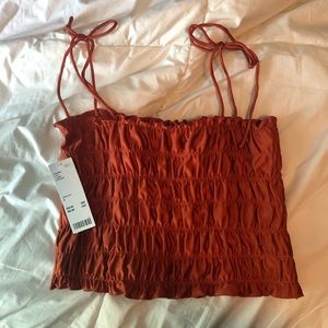 BNWT UO ruched top